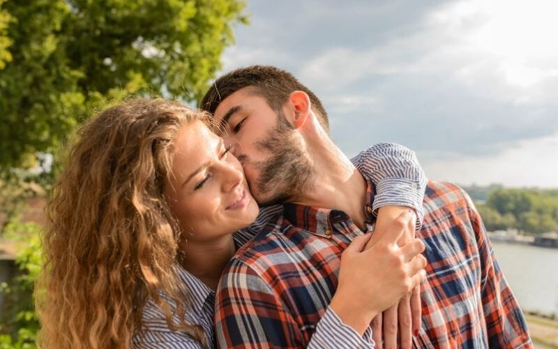 How Do Couples Make Friends