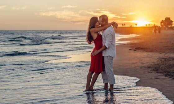 How Often Should Couples Hang Out