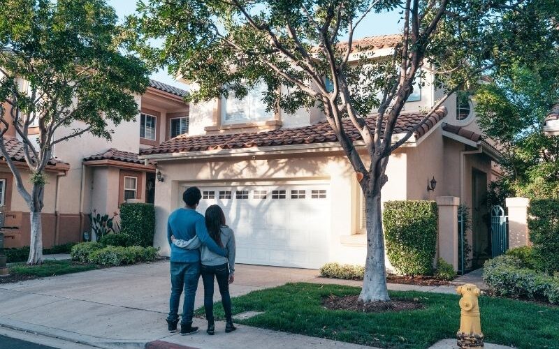 When Do Couples Move In Together